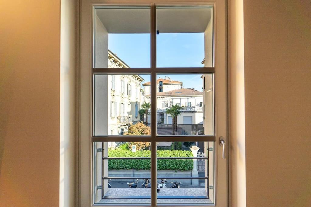 Moderno Appartamento A 200 Metri Dal Duomo Como Exteriér fotografie